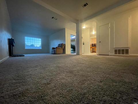 355 Arlington Cir, Fairfield, CA 94533 photo 5