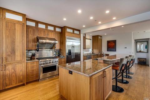 21 Peninsula Ct, Napa, CA 94559 photo 5