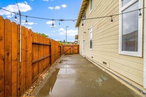 313 Alpine St, Vacaville, CA 95688 photo 49