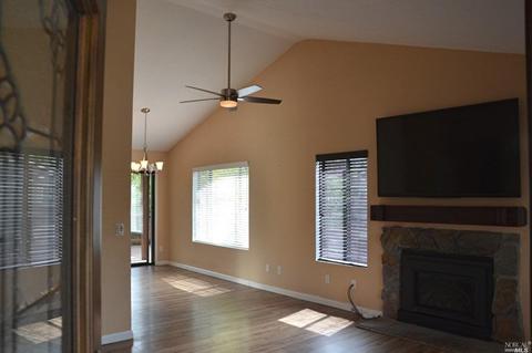 8592 Wren Dr, Cotati, CA 94931 photo 3