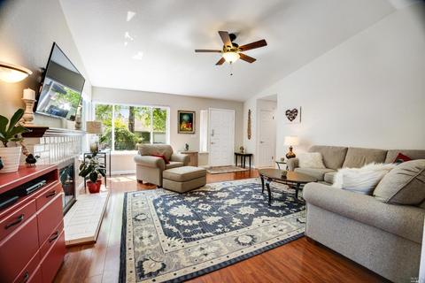 241 La Quinta Dr, Windsor, CA 95492 photo 7