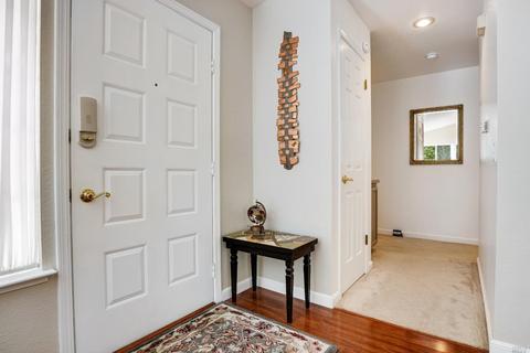 241 La Quinta Dr, Windsor, CA 95492 photo 4