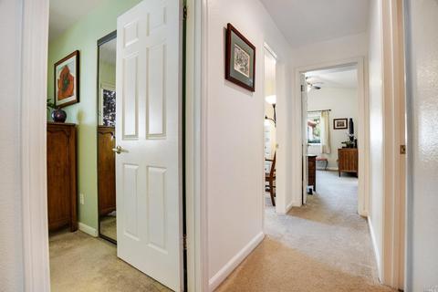 241 La Quinta Dr, Windsor, CA 95492 photo 14
