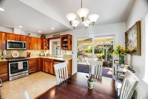 241 La Quinta Dr, Windsor, CA 95492 photo 10