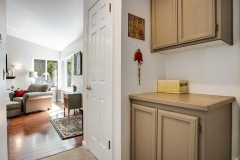 241 La Quinta Dr, Windsor, CA 95492 photo 13