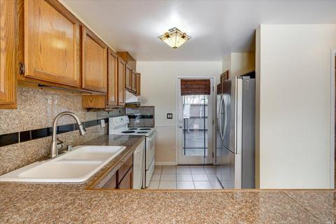 347 Freeway Dr, Napa, CA 94558 photo 10