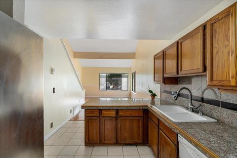 347 Freeway Dr, Napa, CA 94558 photo 12