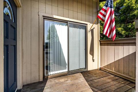 347 Freeway Dr, Napa, CA 94558 photo 4