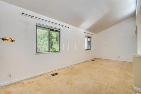 347 Freeway Dr, Napa, CA 94558 photo 17