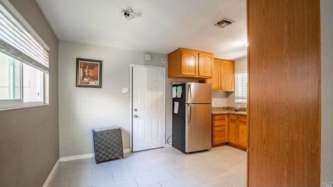 406 Swan Way, Vallejo, CA 94589 photo 5