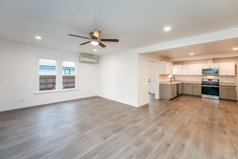53 E San Francisco Ave, Willits, CA 95490 photo 2