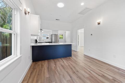 116 S E St, Santa Rosa, CA 95404 photo 7
