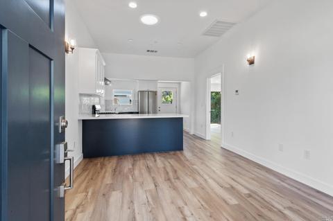 116 S E St, Santa Rosa, CA 95404 photo 6