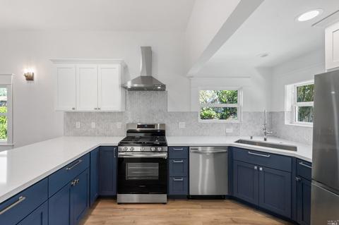 116 S E St, Santa Rosa, CA 95404 photo 11