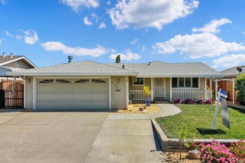 625 Cypress St, Dixon, CA 95620 photo 1