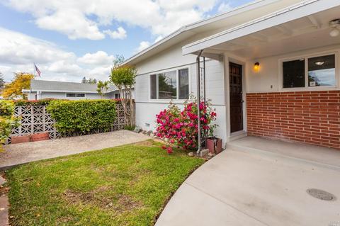 232 Juniper St, Vacaville, CA 95688 photo 2