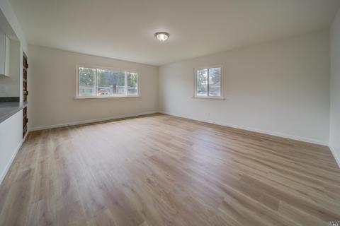 232 Juniper St, Vacaville, CA 95688 photo 6