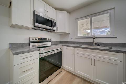 232 Juniper St, Vacaville, CA 95688 photo 9