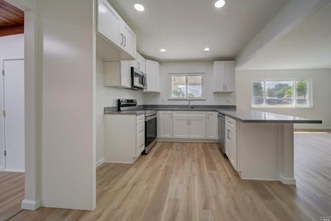 232 Juniper St, Vacaville, CA 95688 photo 8
