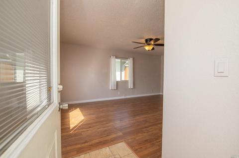340 Grape St, Vacaville, CA 95688 photo 8