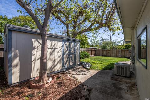 340 Grape St, Vacaville, CA 95688 photo 46