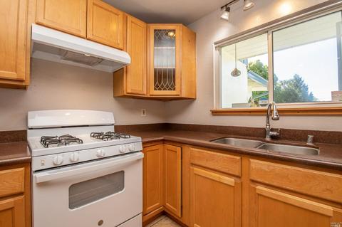 340 Grape St, Vacaville, CA 95688 photo 17