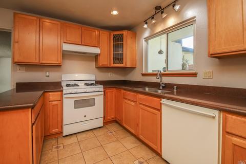 340 Grape St, Vacaville, CA 95688 photo 16
