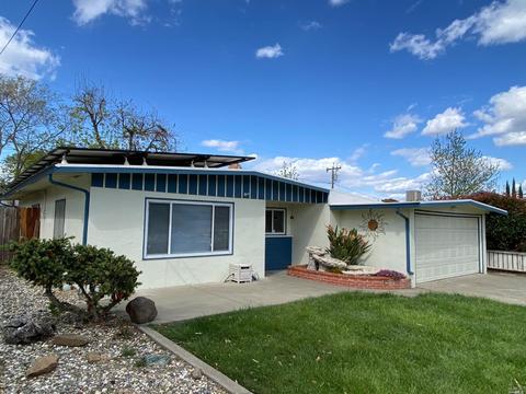 340 Grape St, Vacaville, CA 95688 photo 4