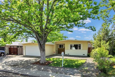 243 E Pacific Ave, Fairfield, CA 94533 photo 2