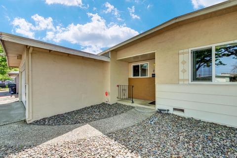 243 E Pacific Ave, Fairfield, CA 94533 photo 10