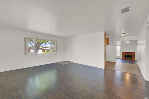 243 E Pacific Ave, Fairfield, CA 94533 photo 14