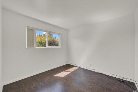 243 E Pacific Ave, Fairfield, CA 94533 photo 32
