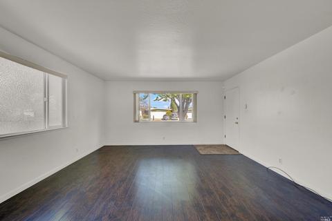 243 E Pacific Ave, Fairfield, CA 94533 photo 17