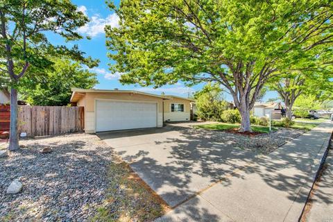 243 E Pacific Ave, Fairfield, CA 94533 photo 4