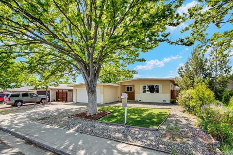 243 E Pacific Ave, Fairfield, CA 94533 photo 6