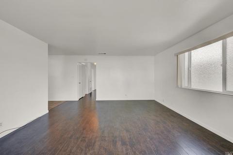 243 E Pacific Ave, Fairfield, CA 94533 photo 13
