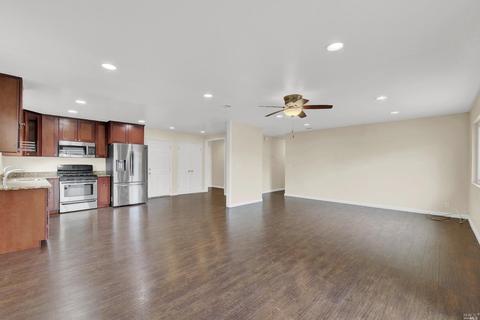 379 Trinity Dr, Vacaville, CA 95687 photo 22