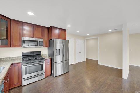 379 Trinity Dr, Vacaville, CA 95687 photo 15