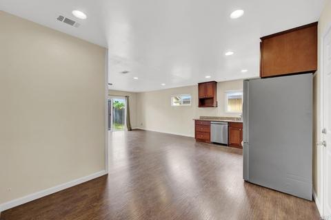 379 Trinity Dr, Vacaville, CA 95687 photo 9