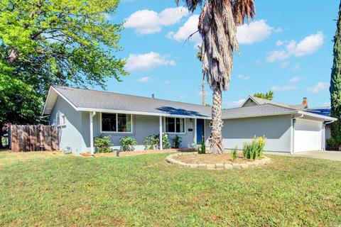 379 Trinity Dr, Vacaville, CA 95687 photo 6
