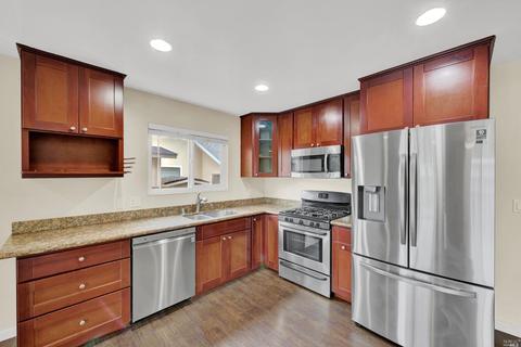 379 Trinity Dr, Vacaville, CA 95687 photo 14