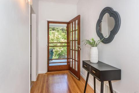 35 Wolfe Ave, San Rafael, CA 94901 photo 3