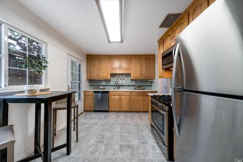 642 Rollingwood Dr, Vallejo, CA 94591 photo 10