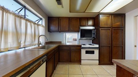 179 Sunstream Ct, Fairfield, CA 94533 photo 9