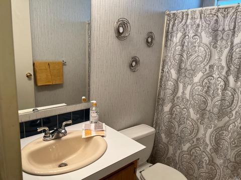 211 Jason St, Windsor, CA 95492 photo 5