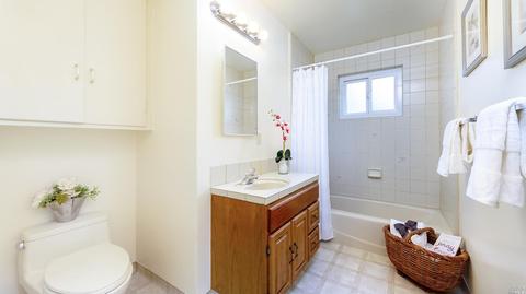 70 Clausing Ct, Novato, CA 94945 photo 21