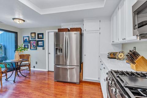 565 Rainbow Dr, Napa, CA 94558 photo 17