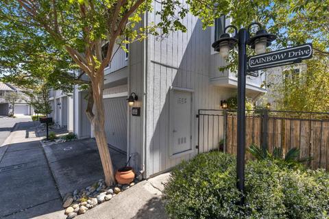 565 Rainbow Dr, Napa, CA 94558 photo 2