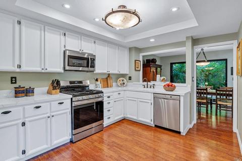 565 Rainbow Dr, Napa, CA 94558 photo 20