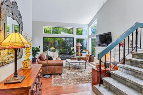 565 Rainbow Dr, Napa, CA 94558 photo 7